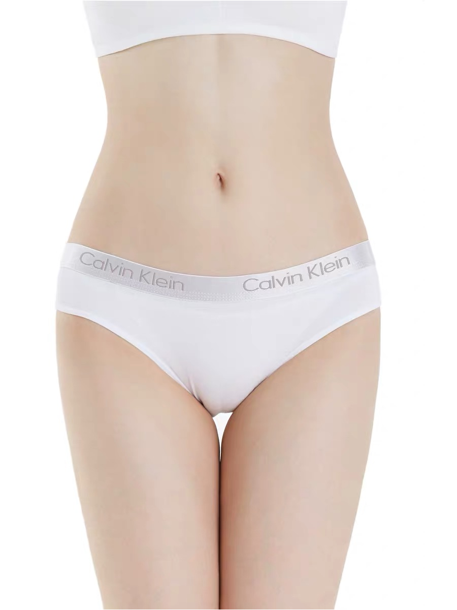 Набор трусов женских CALVIN KLEIN 987 3шт/кор